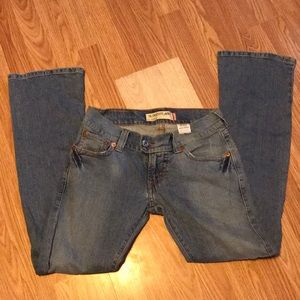 Levi’s slouch flare 527 jeans